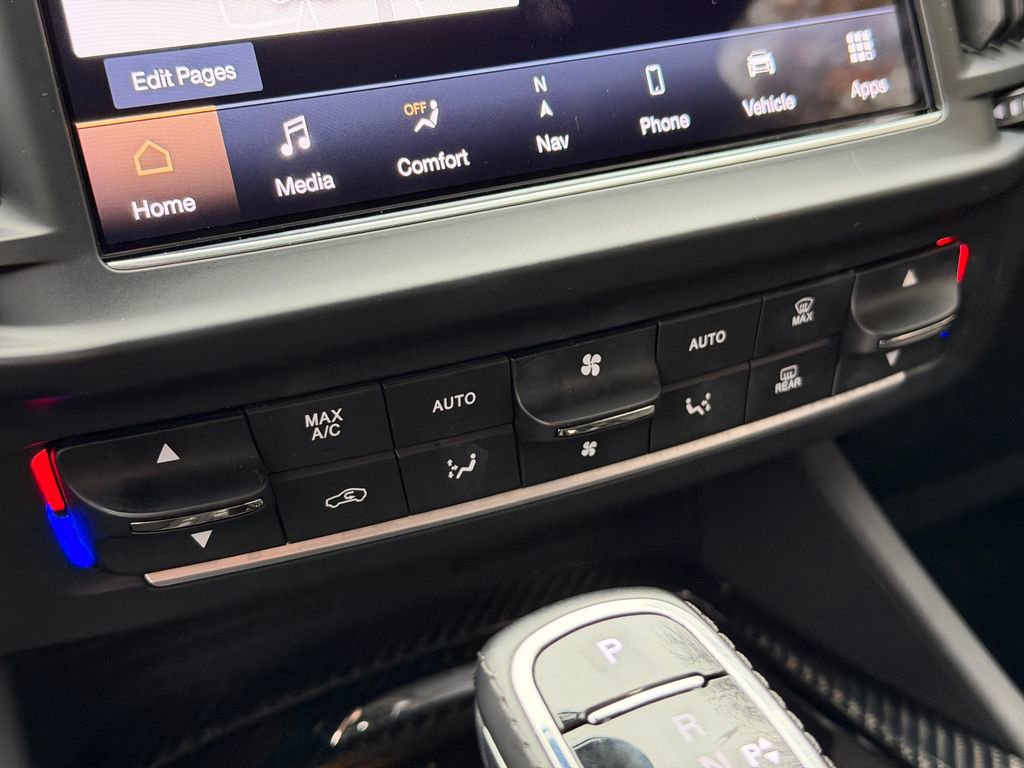 Certified 2024 Maserati Levante Modena Ultima image 22