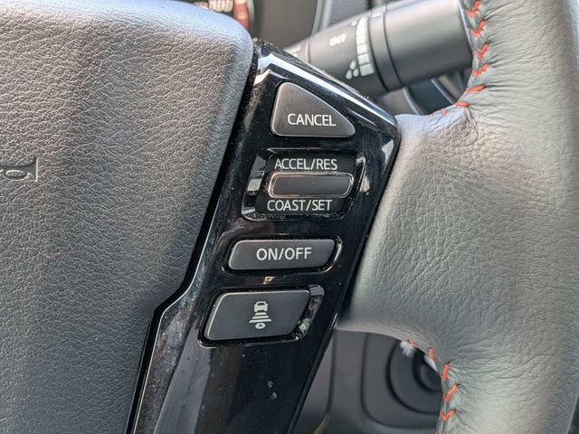 Used 2025 Nissan Frontier PRO-4X image 24