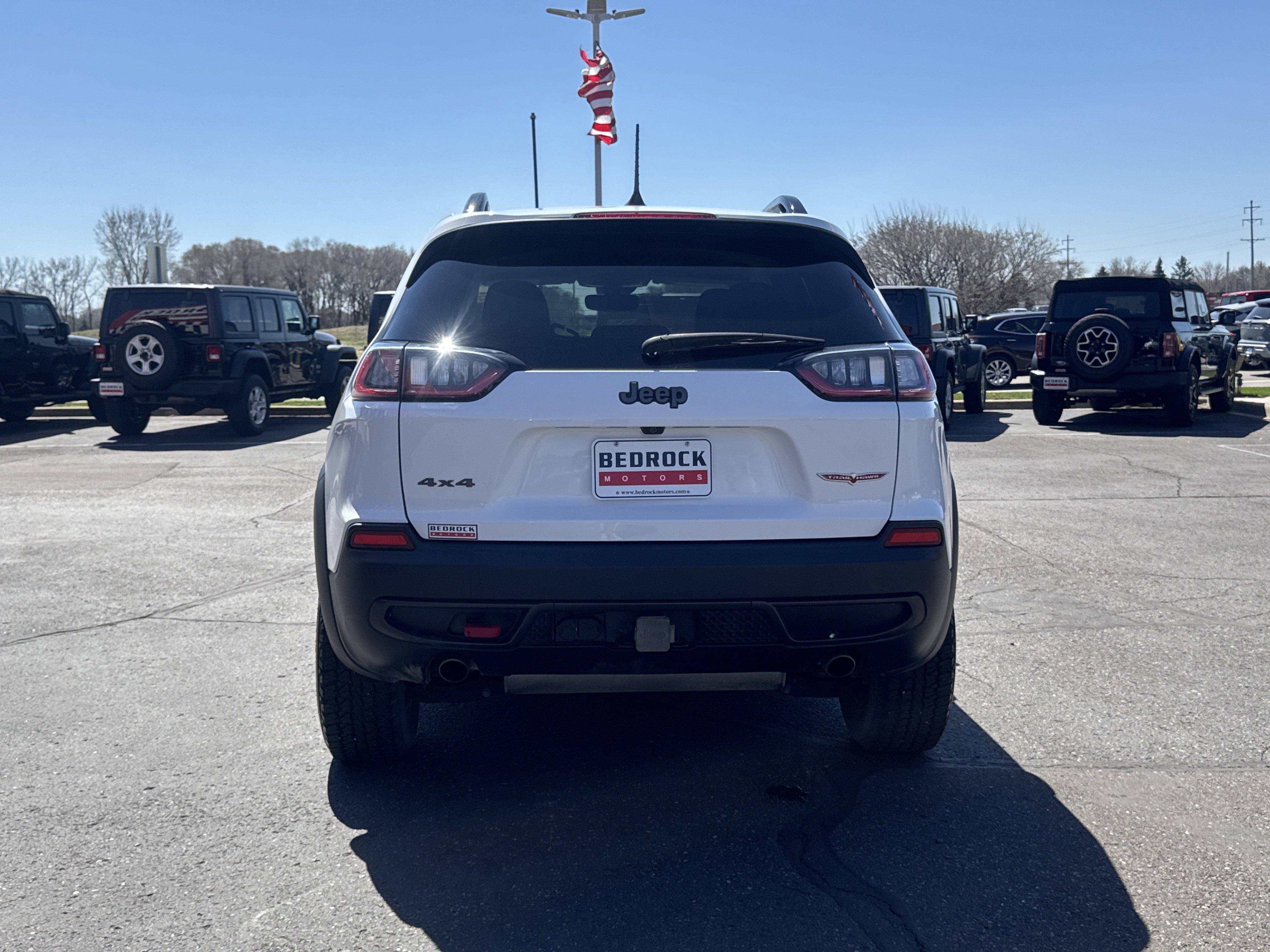 Used 2022 Jeep Cherokee Trailhawk w/ Trailer Tow Group AWD/4WD image 6