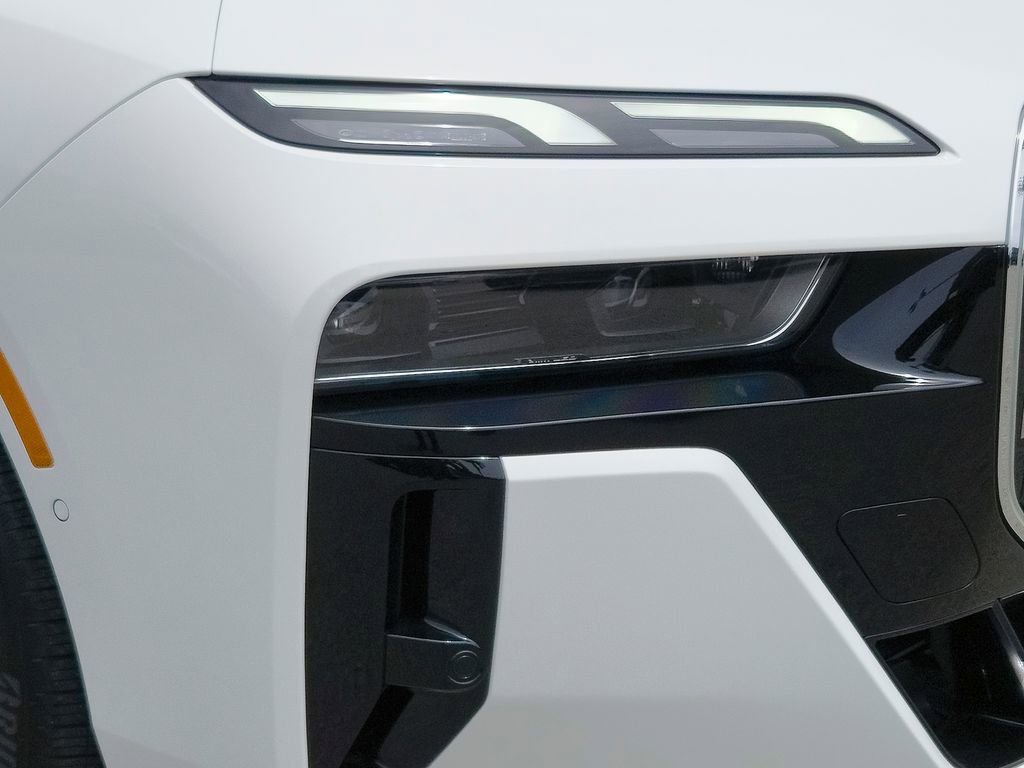 New 2026 BMW 740i w/ Premium Package RWD image 5