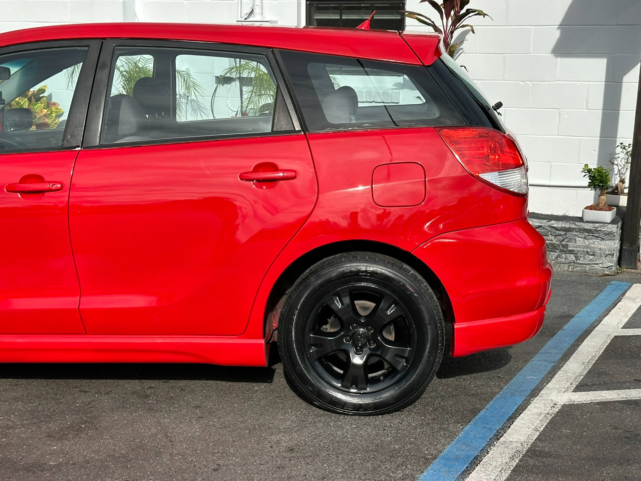 Used 2004 Toyota Matrix FWD image 11