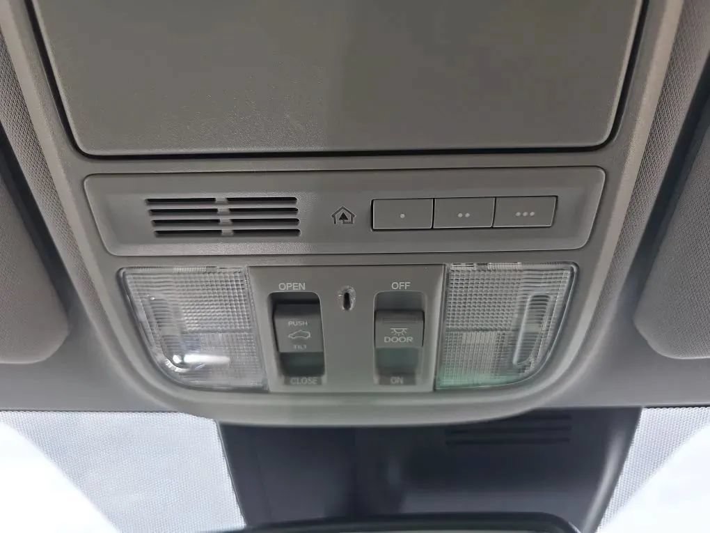 Used 2021 Honda CR-V Touring image 43