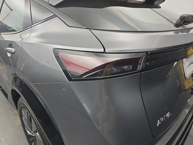 Used 2023 Nissan Ariya AWD image 18