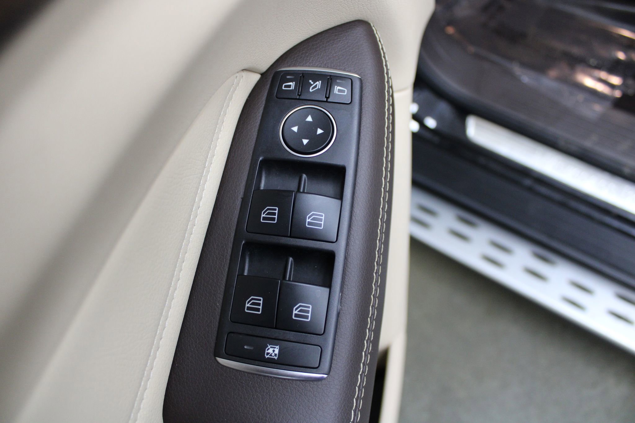 Used 2019 Mercedes-Benz GLE 400 4MATIC image 45