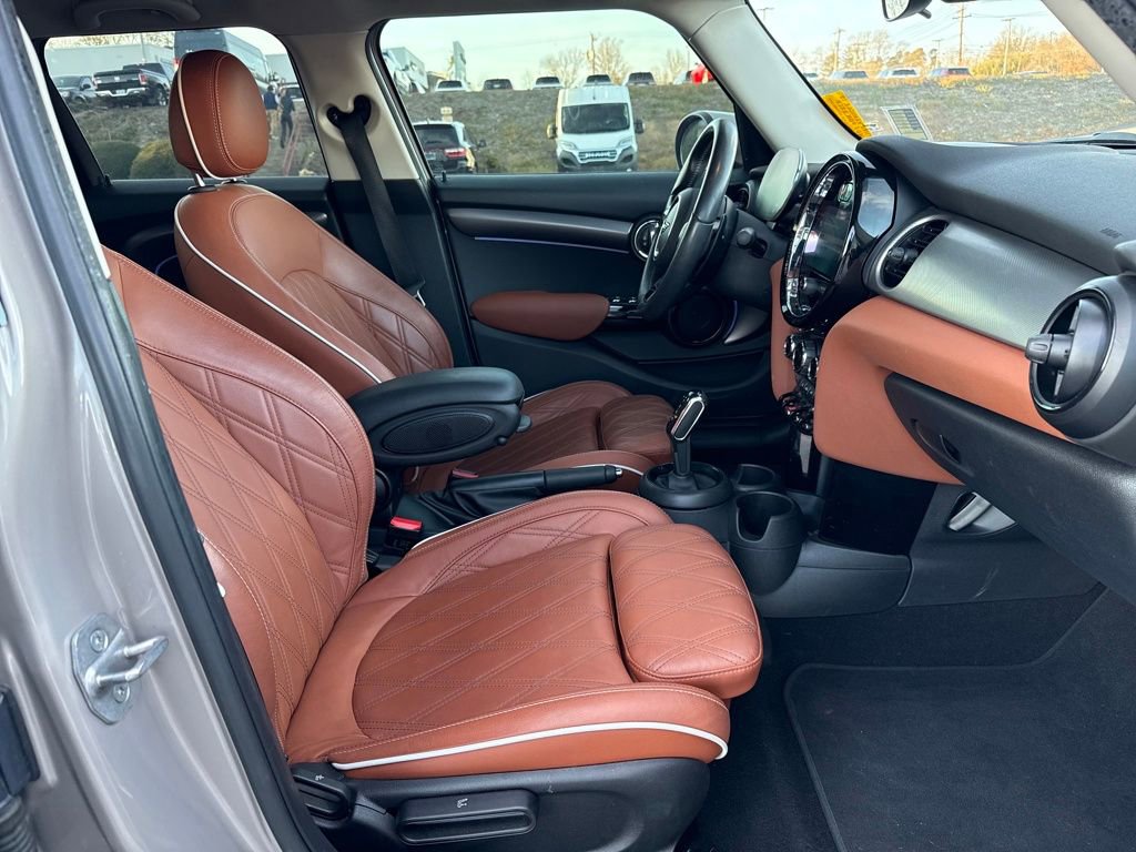 Used 2022 MINI Cooper S w/ Signature Upholstery Package image 19