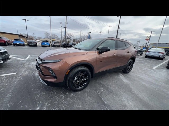 Certified 2023 Chevrolet Blazer LT w/ Midnight/Sport Edition image 4