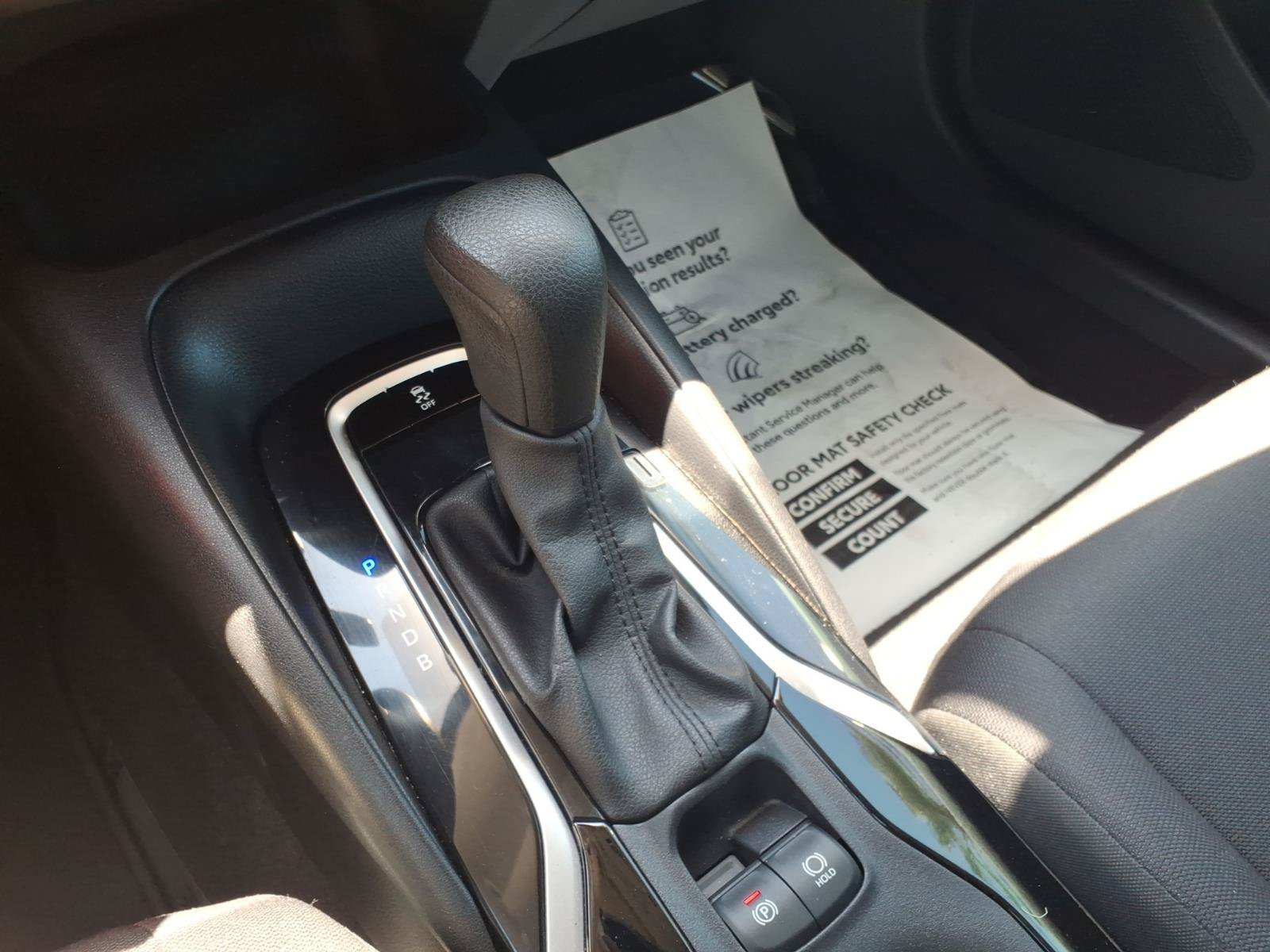 Certified 2020 Toyota Corolla LE FWD image 18