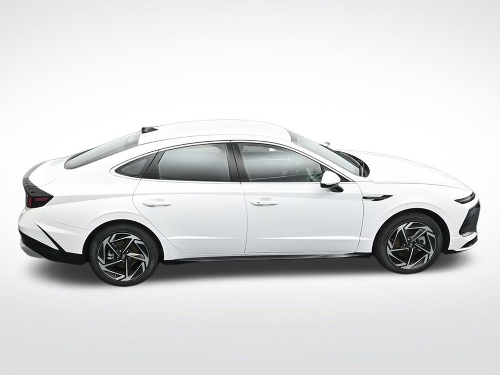 New 2026 Hyundai Sonata SEL FWD image 23