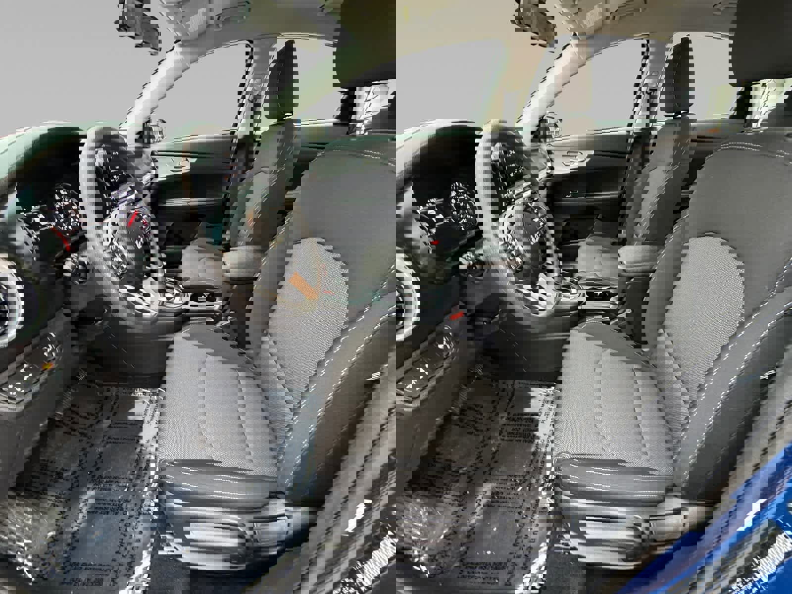 Used 2024 Kia Forte LXS w/ LXS Technology Package image 9