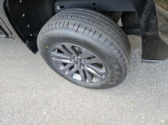 Used 2020 GMC Canyon SLE w/ Elevation Edition RWD image 11