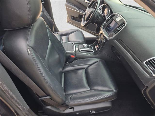 Used 2022 Chrysler 300 Touring L RWD image 21