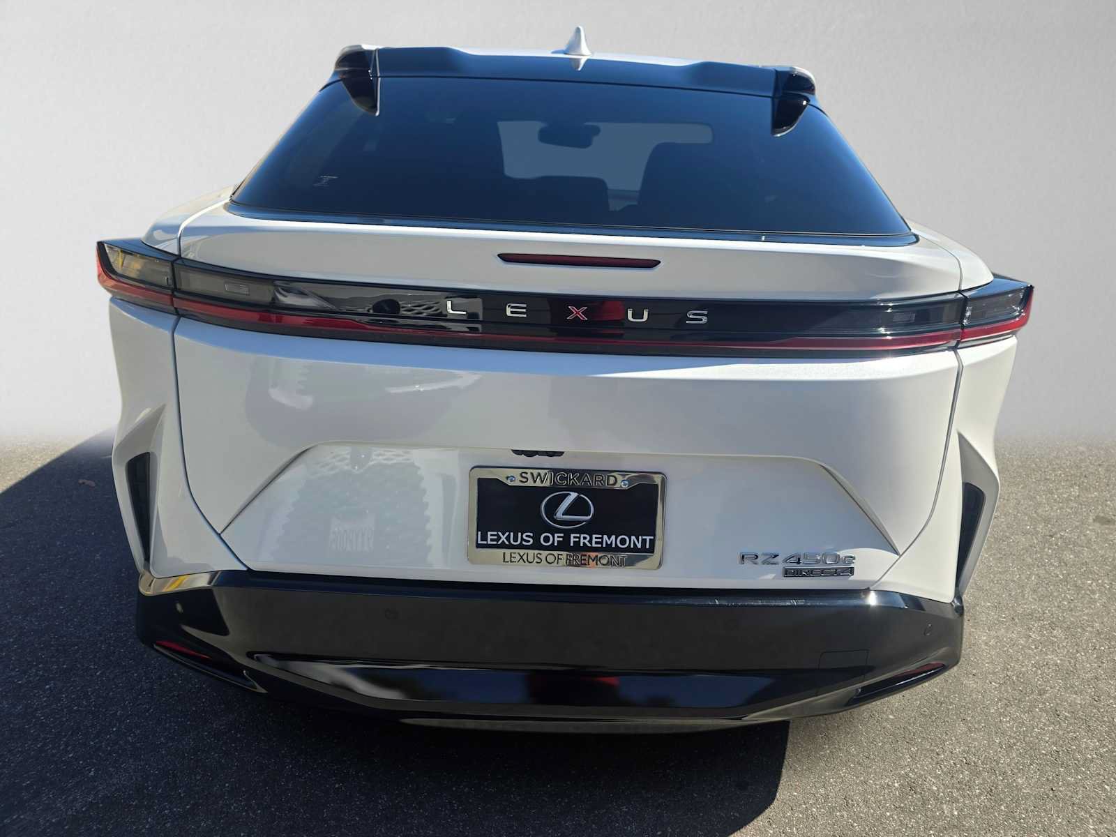 Used 2023 Lexus RZ 450e Premium w/ Technology Package AWD/4WD image 4