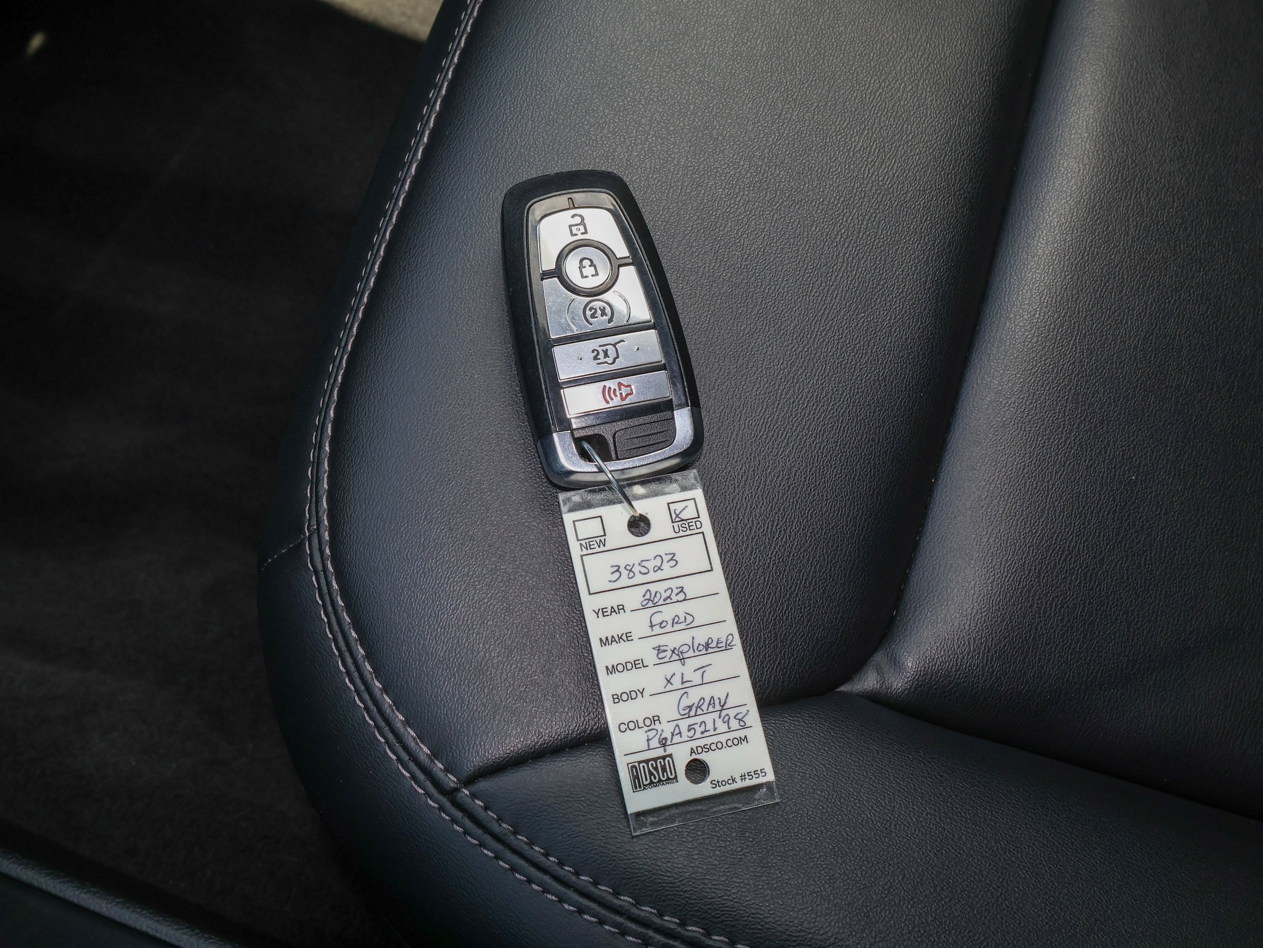 Used 2023 Ford Explorer XLT w/ Equipment Group 202A AWD/4WD image 29