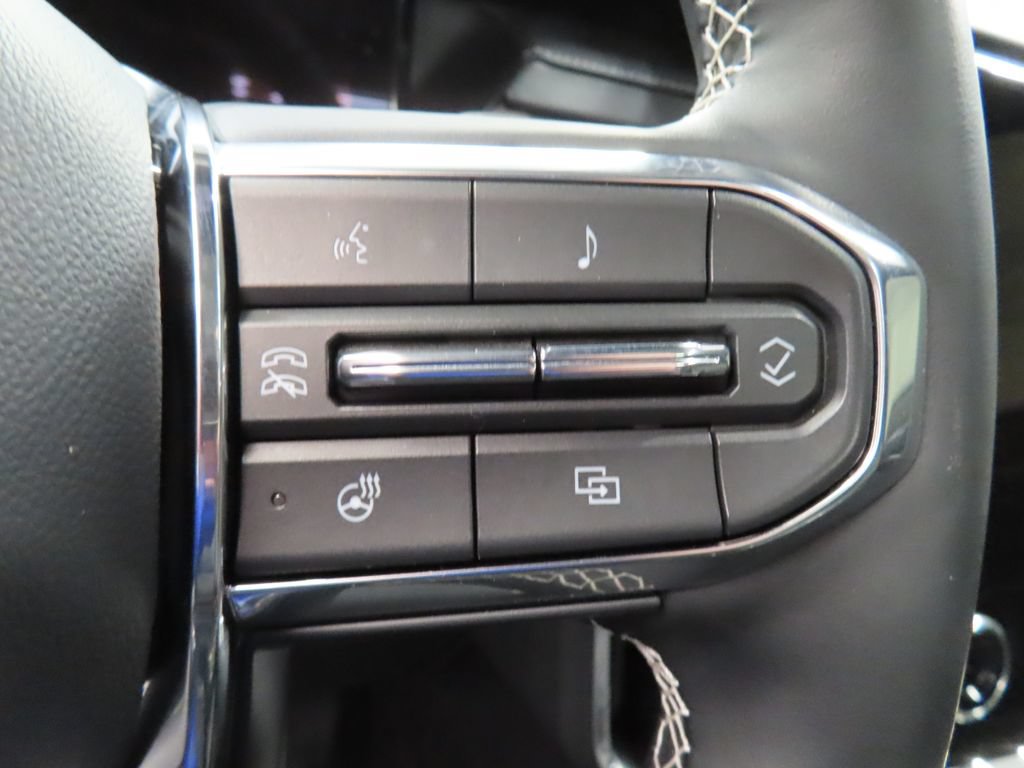 Used 2025 GMC Acadia Denali w/ Super Cruise Package AWD/4WD image 56