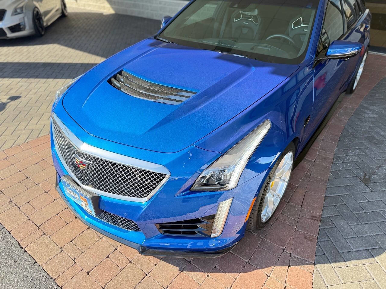 Used 2018 Cadillac CTS V w/ Luxury Package RWD image 35