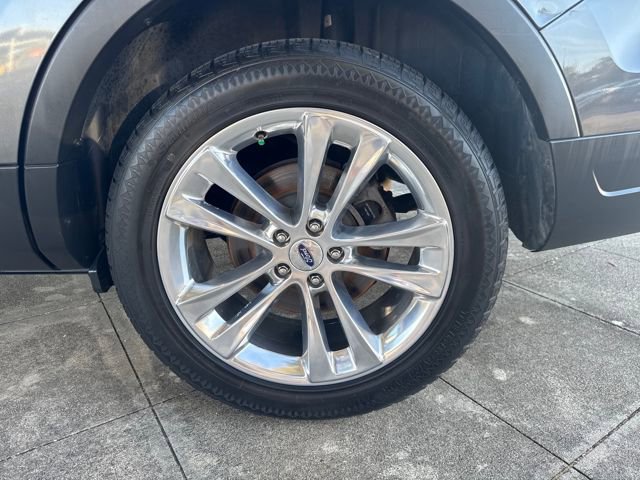 Used 2019 Ford Explorer XLT w/ Equipment Group 202A image 31