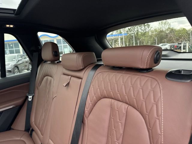 Used 2025 BMW X5 xDrive50e image 26