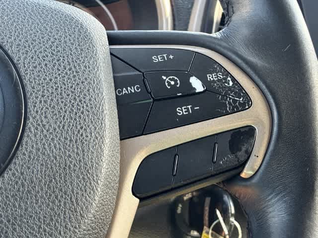 Used 2014 Jeep Cherokee Latitude FWD image 25