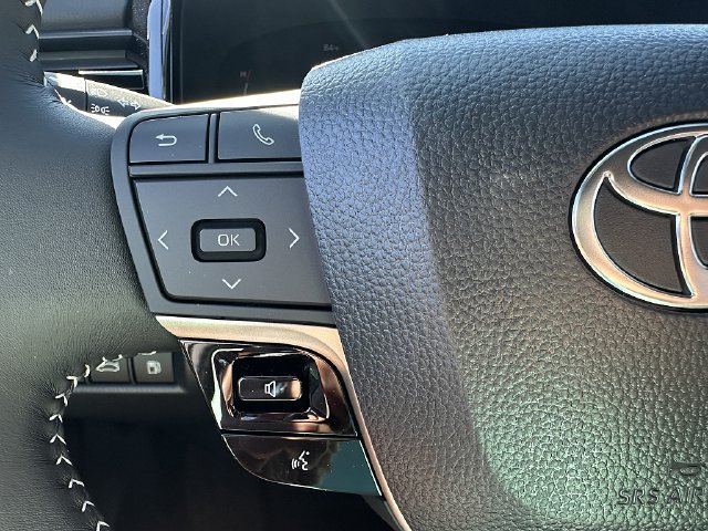 New 2026 Toyota Camry Hybrid FWD image 19