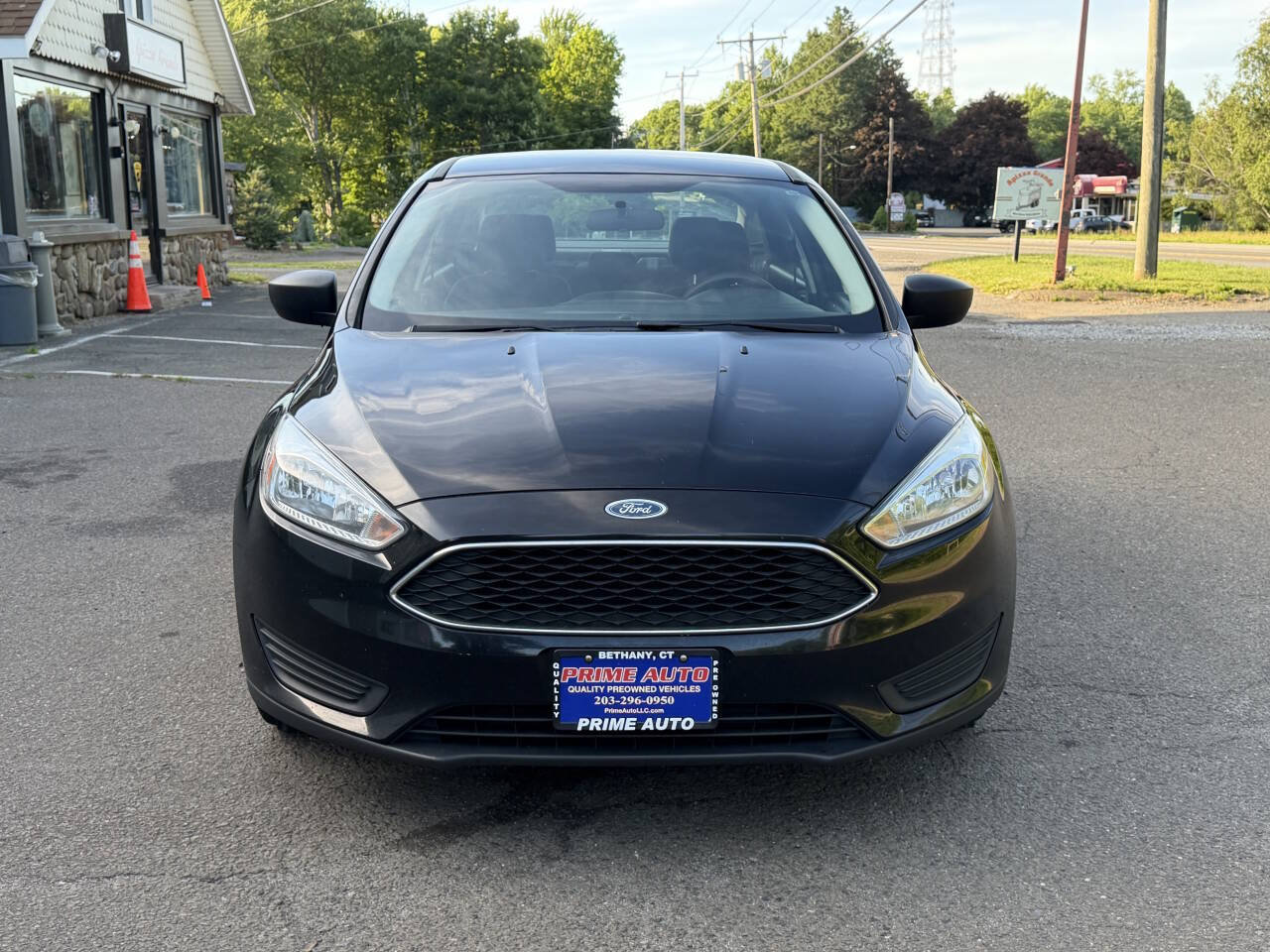 Used 2018 Ford Focus S FWD image 9