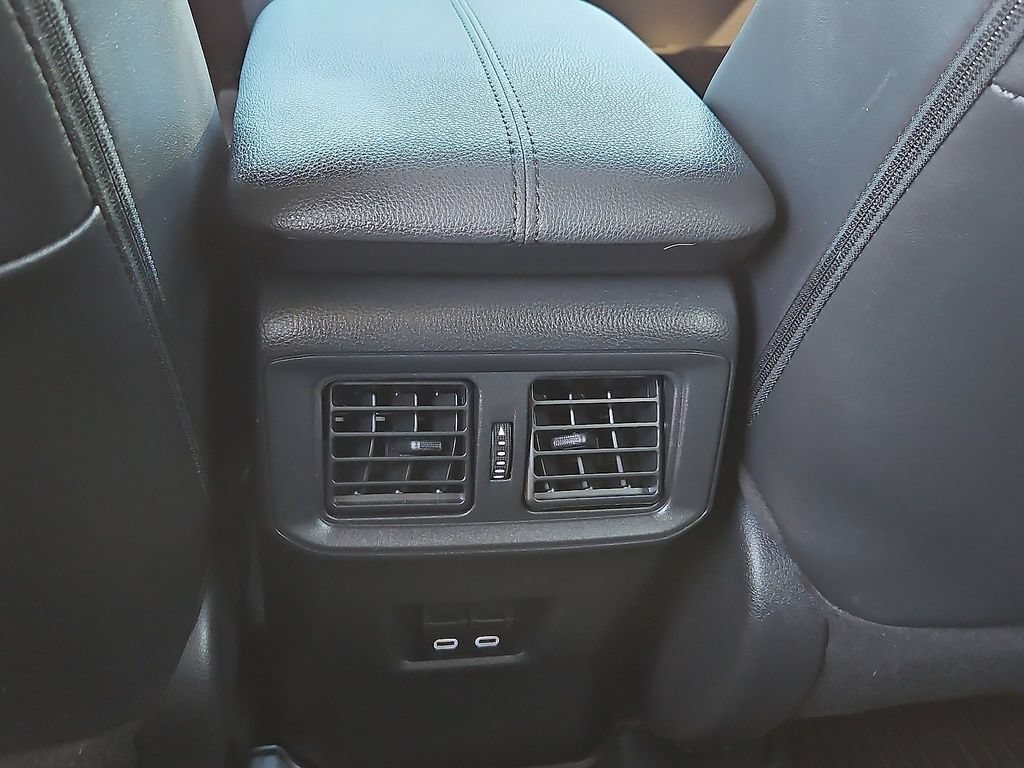 Used 2023 Toyota RAV4 XSE AWD/4WD image 19