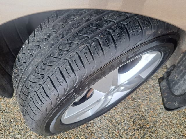 Used 2013 Hyundai Elantra GLS w/ Preferred Pkg image 11