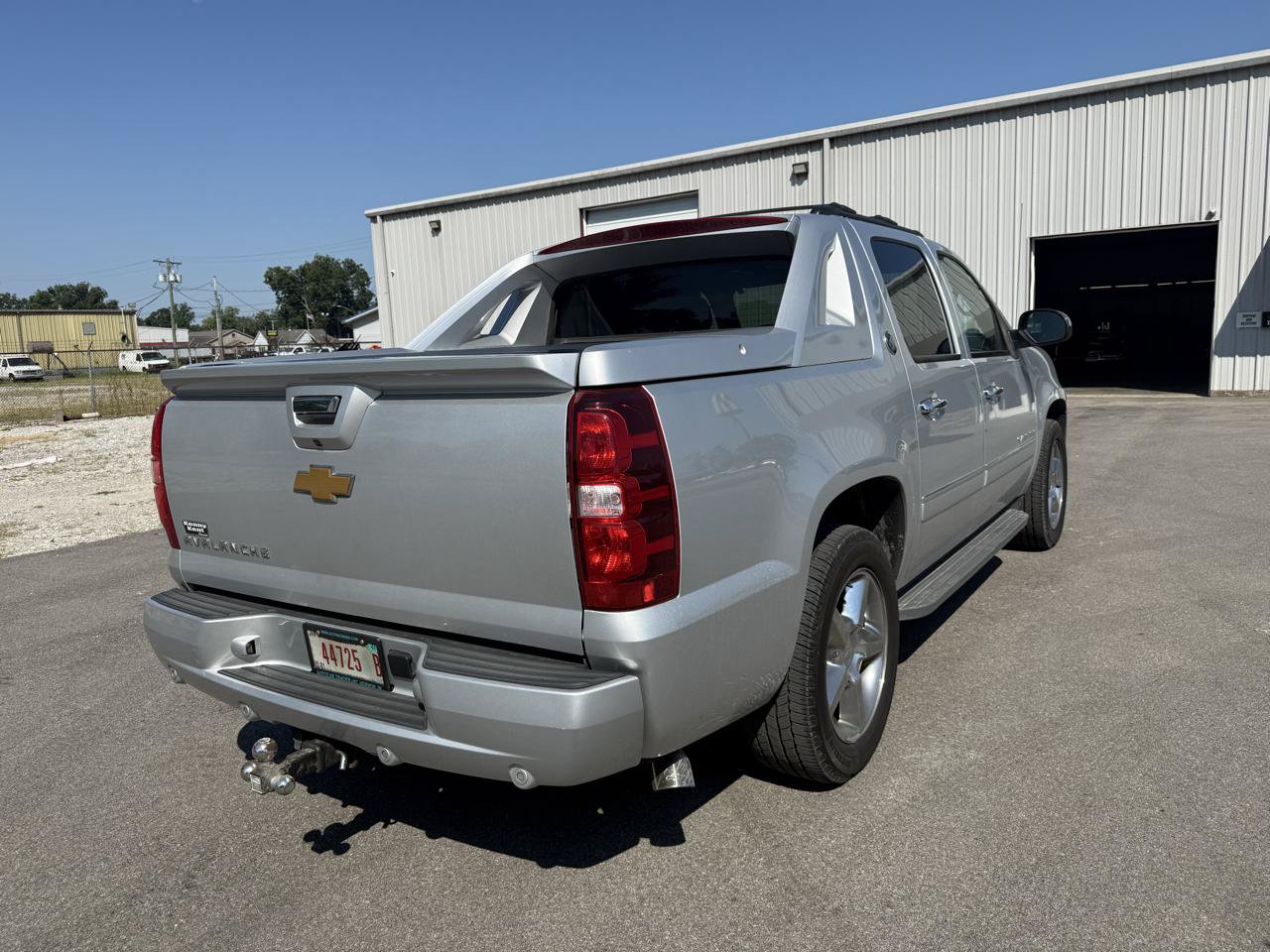 Used 2013 Chevrolet Avalanche LTZ AWD/4WD image 5