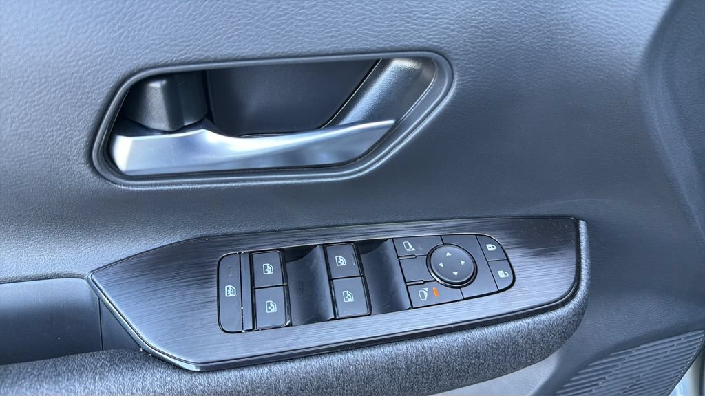 New 2026 Nissan Kicks SV w/ Cold Weather Package FWD image 17