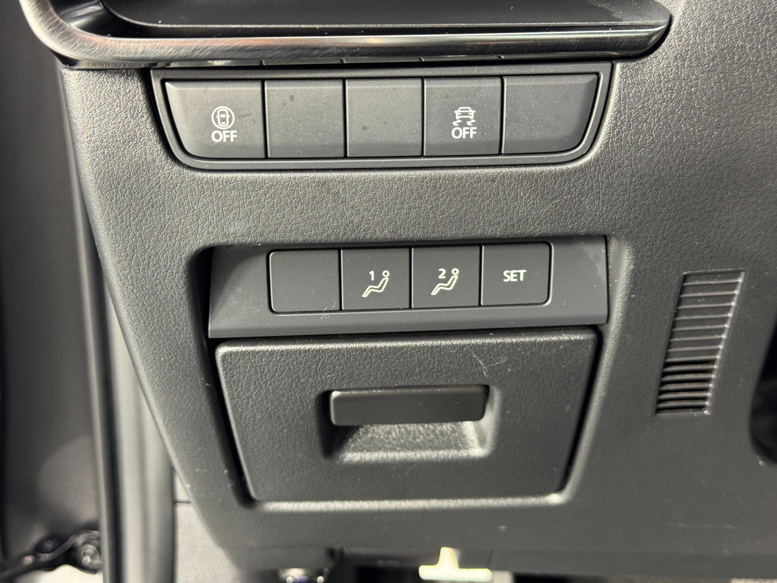 Used 2021 MAZDA MAZDA3 s image 17