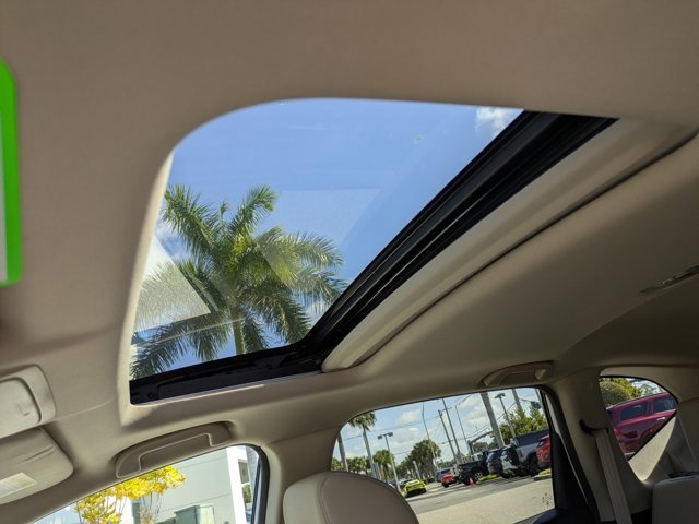 Certified 2017 Honda CR-V Touring image 20