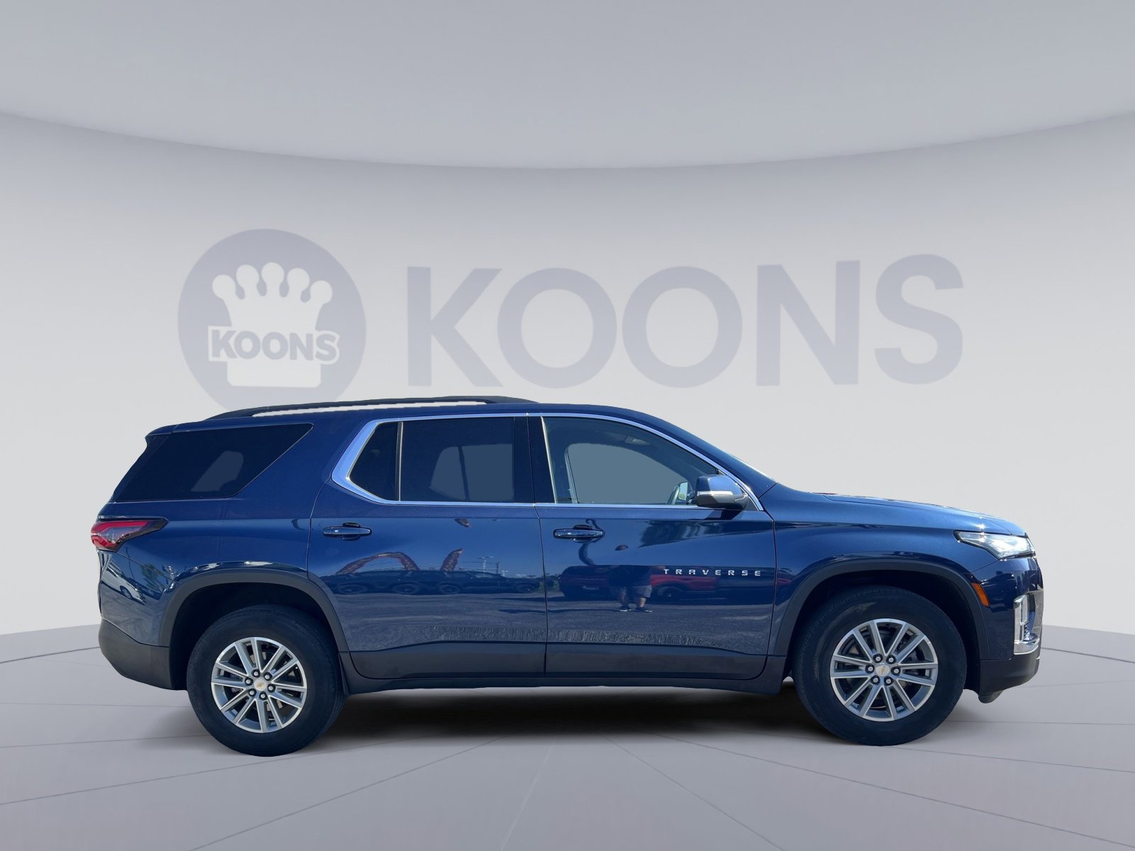 Used 2023 Chevrolet Traverse LT AWD/4WD image 17