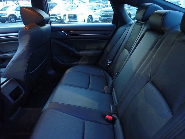 Used 2018 Honda Accord Sport image 17