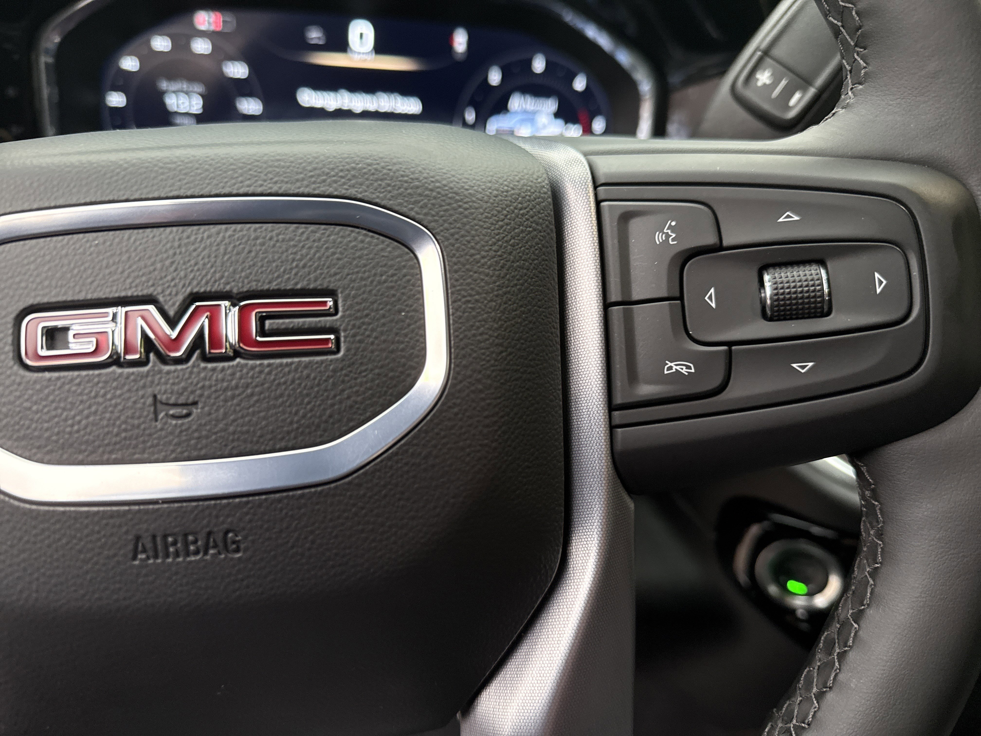 Used 2025 GMC Sierra 2500 SLT image 26