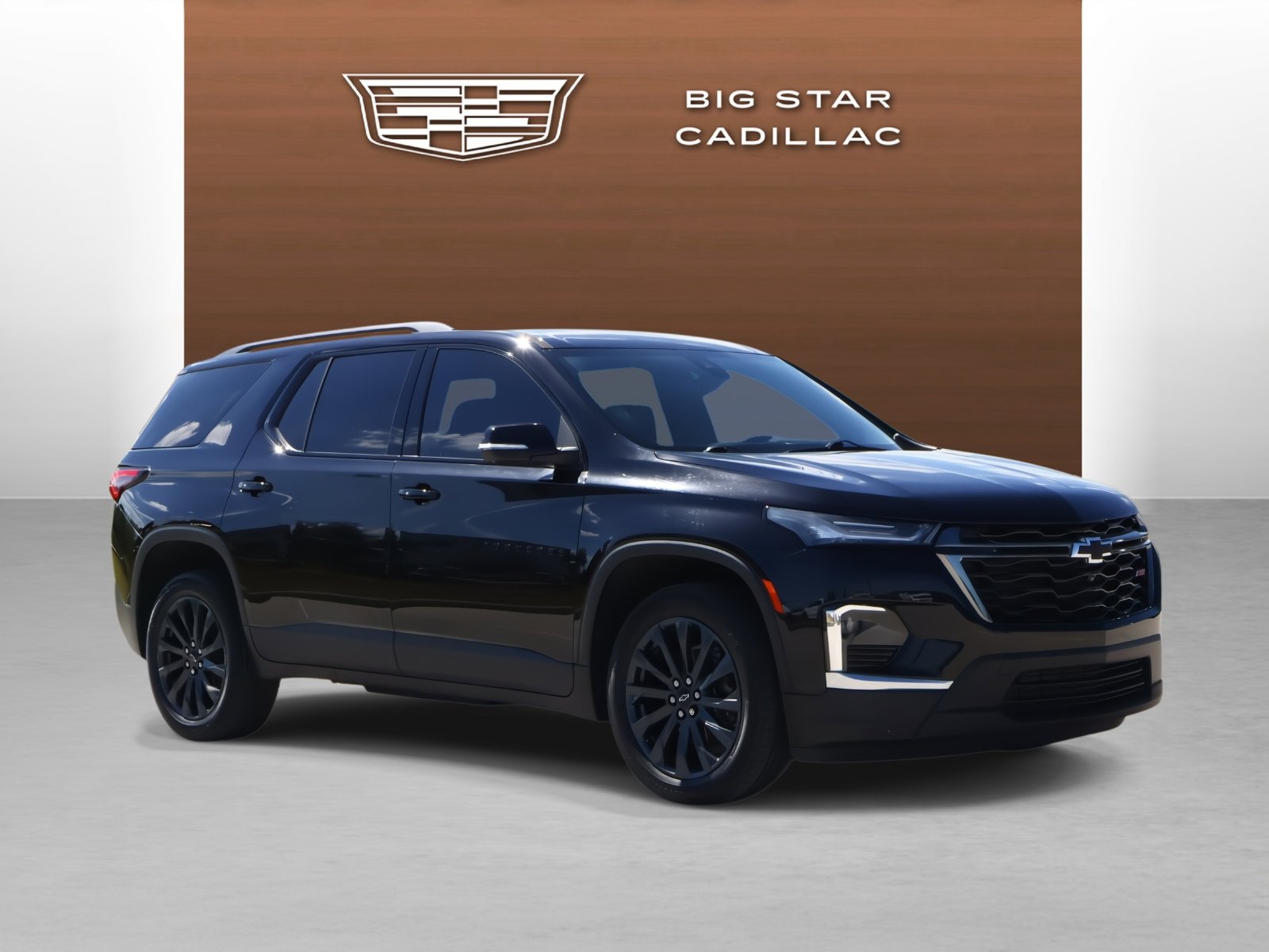 Used 2023 Chevrolet Traverse RS image 7