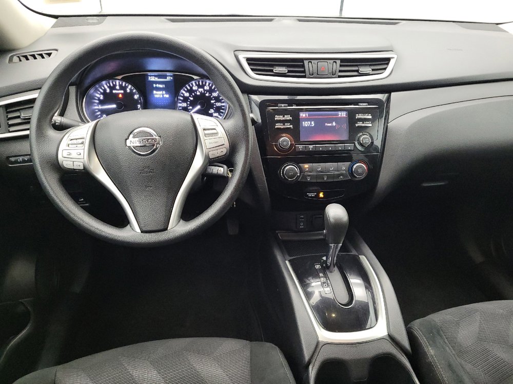 Used 2016 Nissan Rogue S w/ Appearance Package image 22