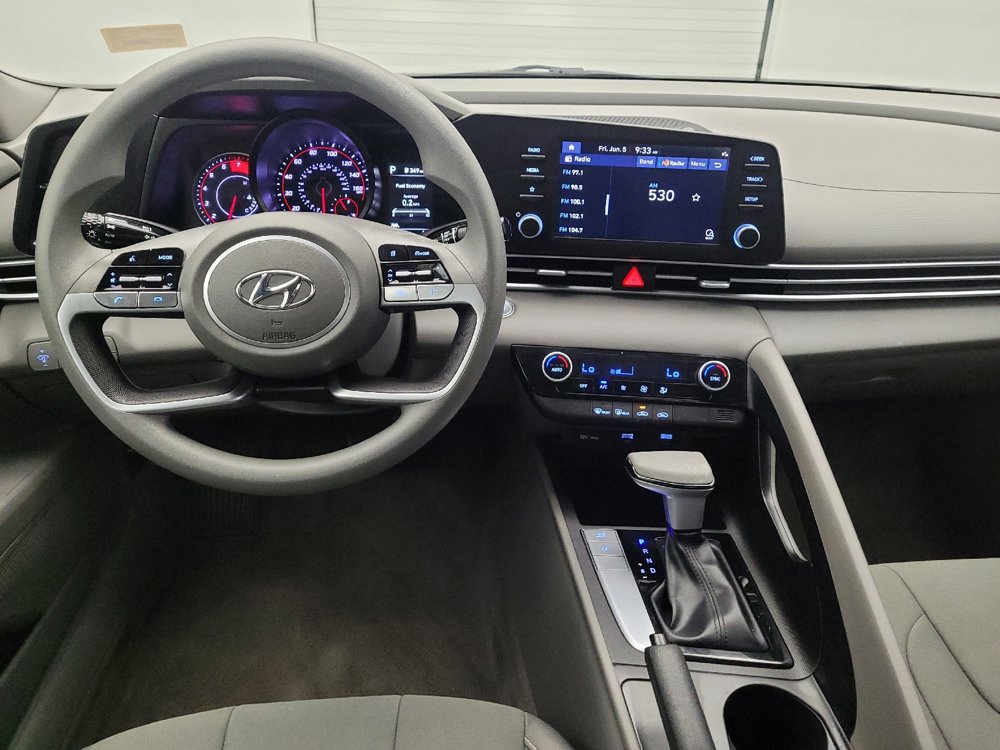 Used 2023 Hyundai Elantra SEL FWD image 22