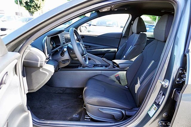 Certified 2026 Hyundai Elantra Sport image 13