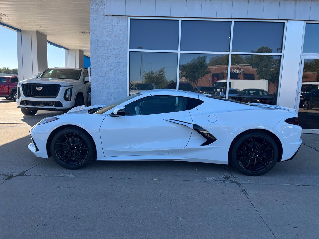 New 2027 Chevrolet Corvette Stingray Coupe w/ Battery Protection Package RWD image 6