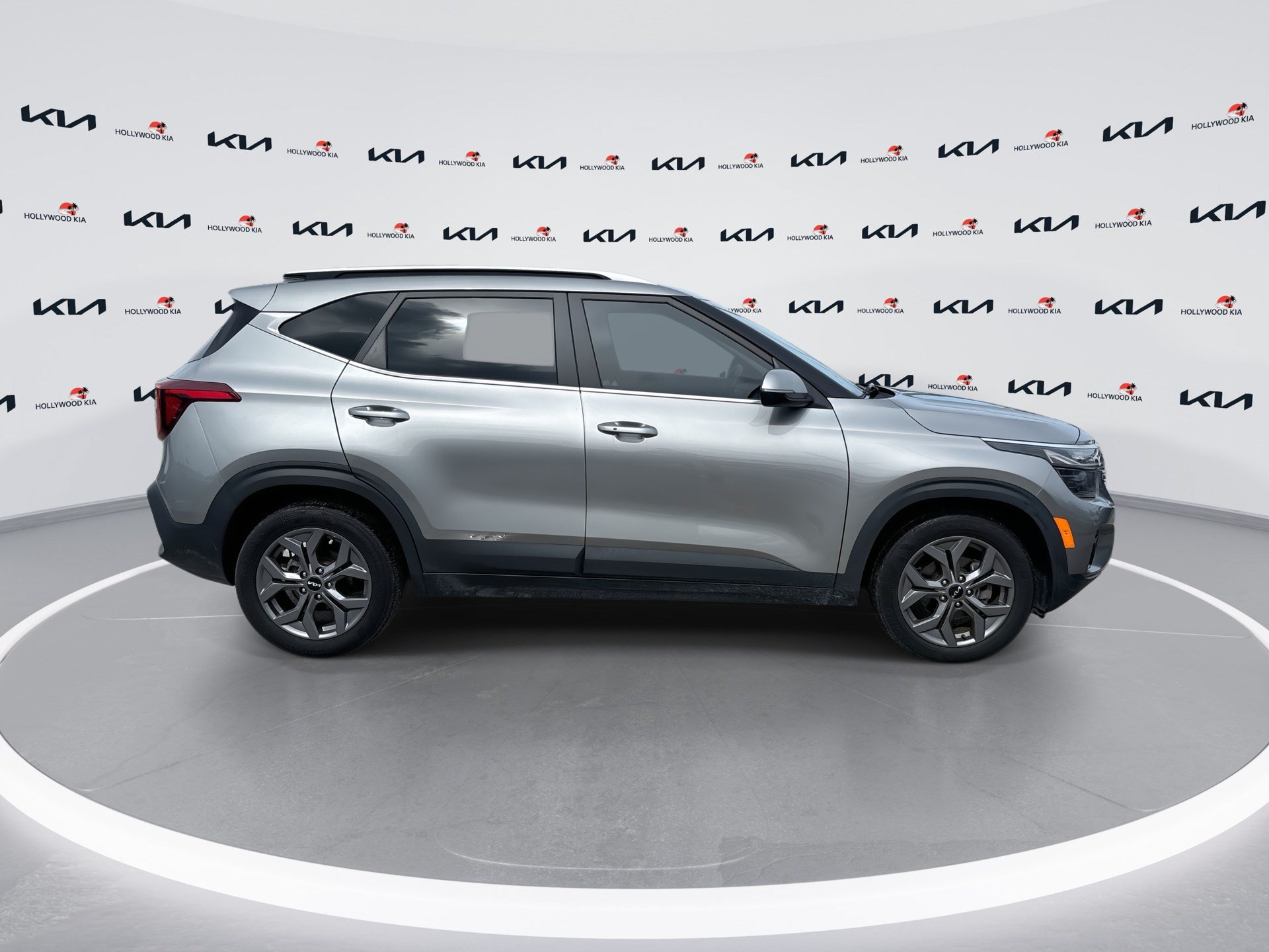 Used 2024 Kia Seltos S FWD image 9