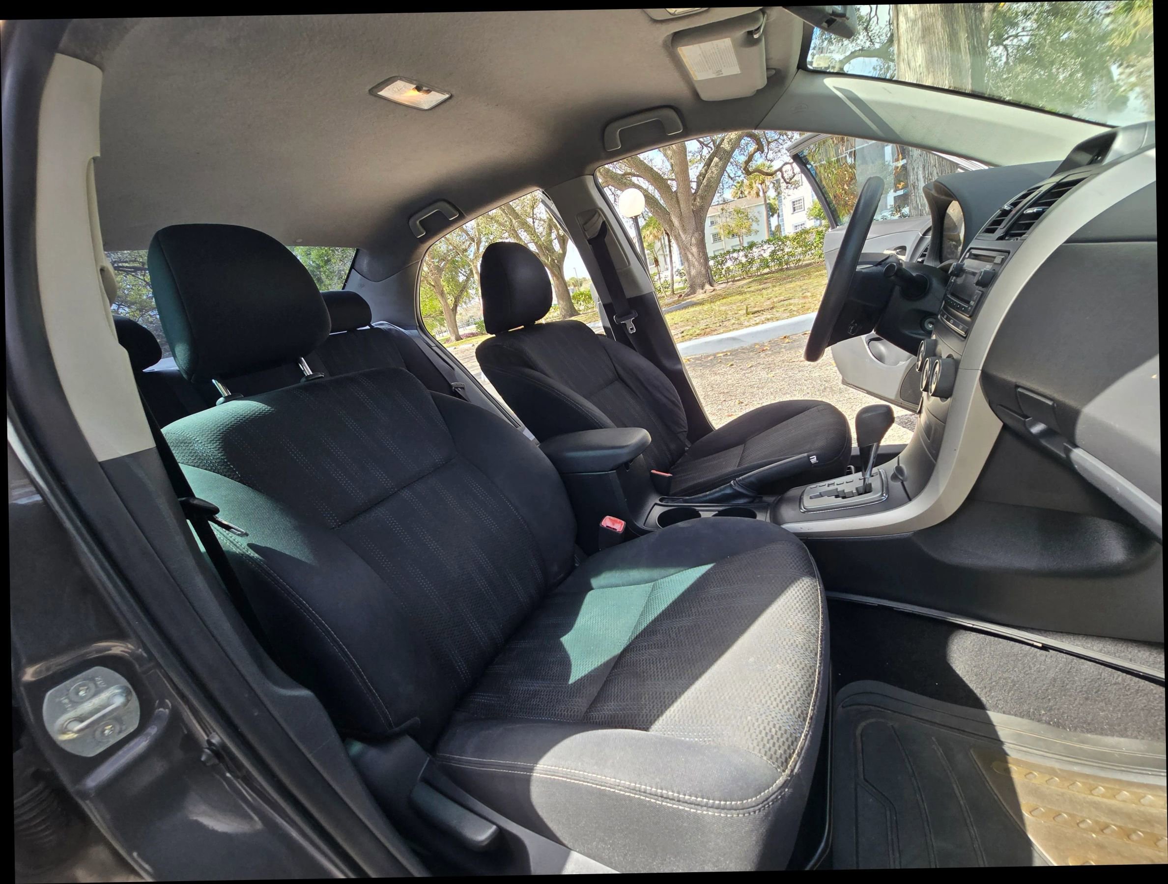 Used 2012 Toyota Corolla S image 24