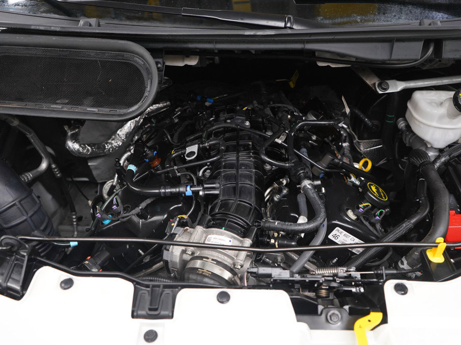 Used 2024 Ford Transit 350 XLT image 30