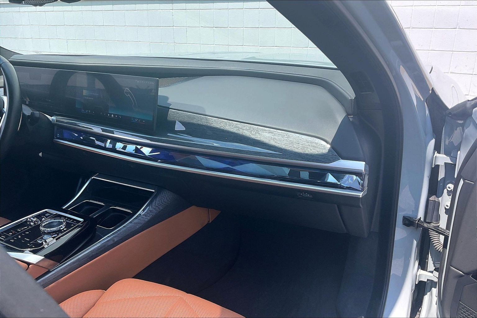 Used 2024 BMW 740i w/ Premium Package 2 RWD image 18