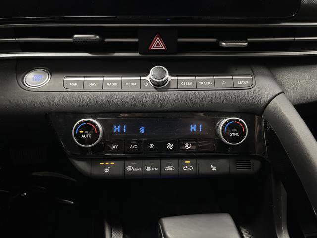 Used 2021 Hyundai Elantra Limited image 19