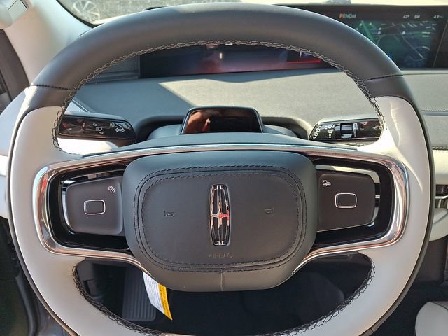 New 2026 Lincoln Navigator L Reserve w/ Jet Appearance Package image 9