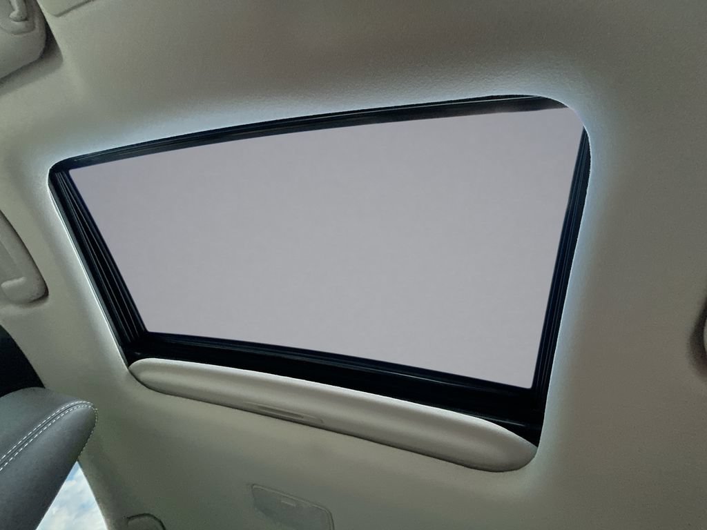 Used 2025 Toyota Corolla XLE FWD image 30