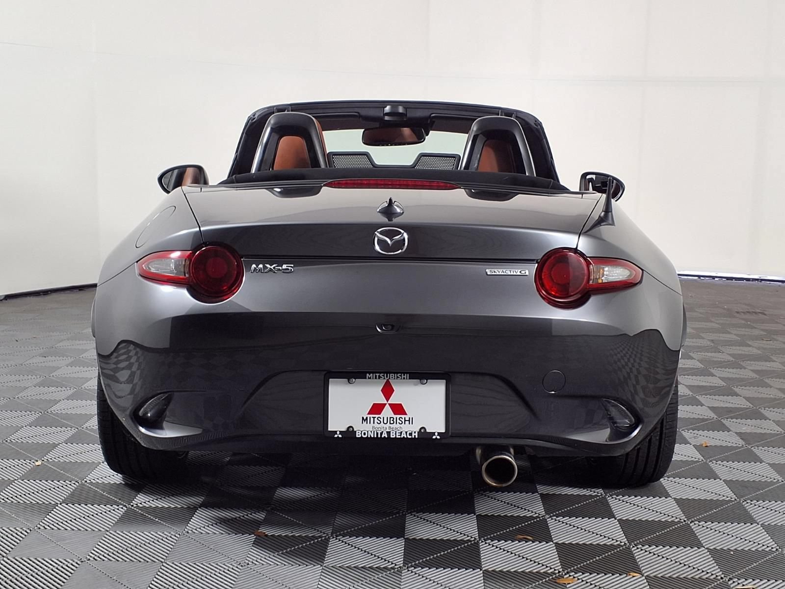 Used 2023 MAZDA MX-5 Miata Grand Touring RWD image 6