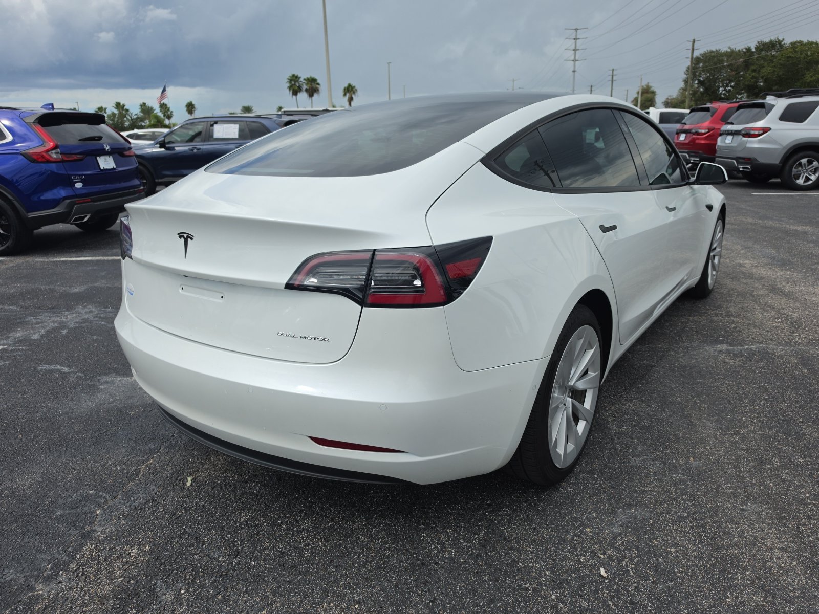 Used 2022 Tesla Model 3 Long Range AWD/4WD image 4