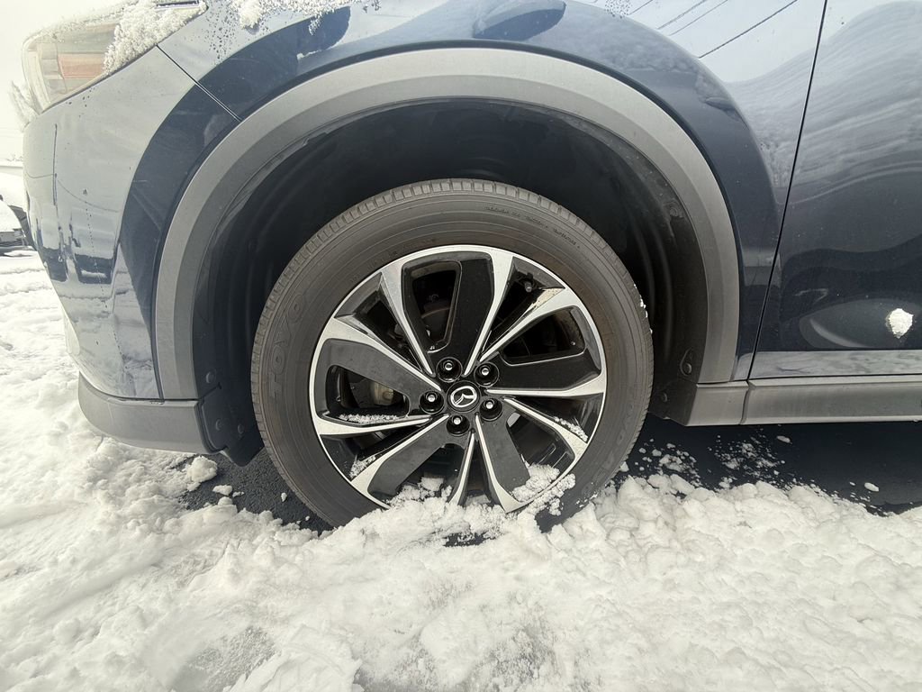 Used 2023 MAZDA CX-5 AWD 2.5 S w/ Premium Package image 9