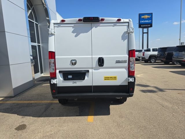 Used 2025 RAM ProMaster 1500 w/ Safety Group FWD image 4