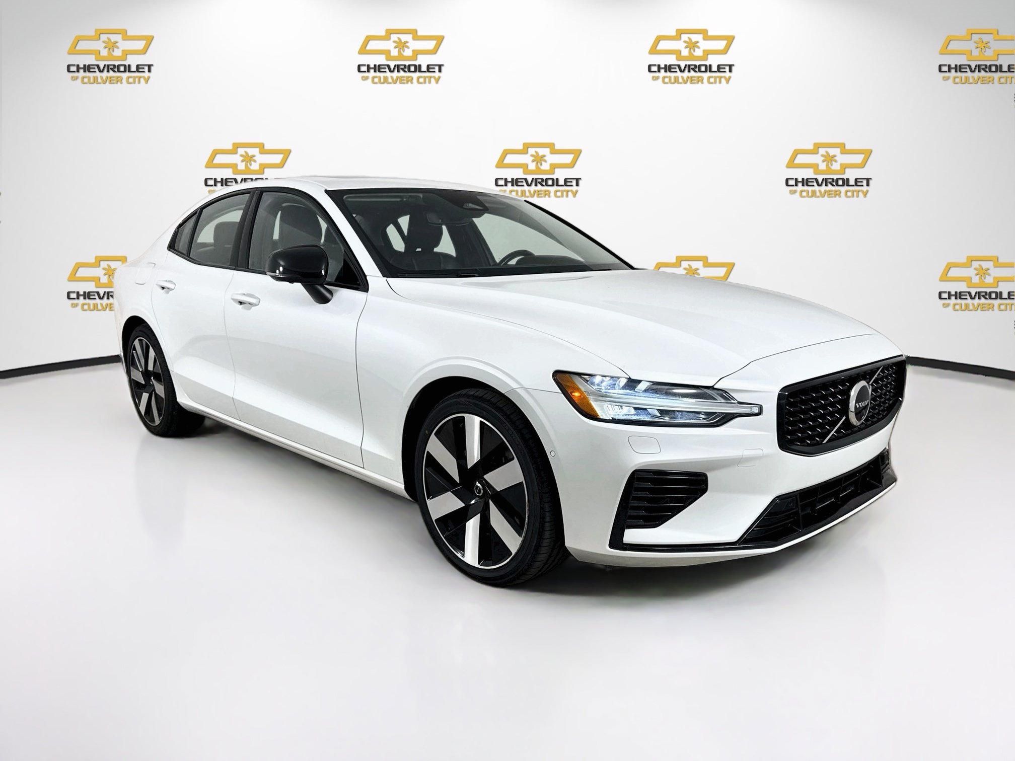 Used 2024 Volvo S60 T8 Plus w/ Climate Package AWD/4WD image 1